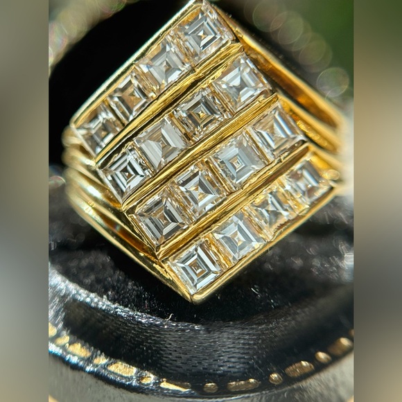 Art Deco 2.07 ctw Carrè Cut Diamond Ring in 18k yellow gold - Picture 16 of 17
